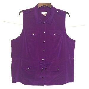 Cj Banks plurple button up top 2x